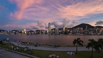 The sunsets over Hong Kong Island can offer unrivalled views of the iconic Hong Kong skyline.